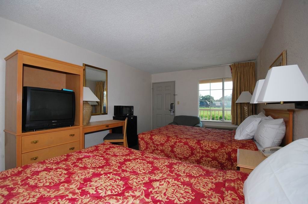 Oyo Hotel Baton Rouge East I-12 Louisiana Room photo